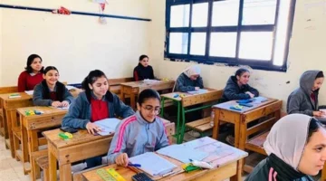 انطلاق الامتحانات.. الشهادة الإعدادية تعتمد نظام البوكليت في 15 محافظة